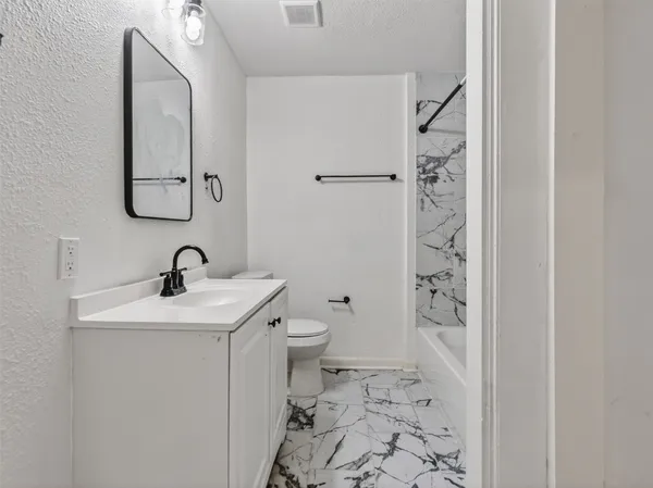 $2,900 | 11515 Iberia Drive, Houston, TX 77065