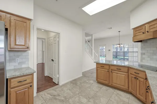 $3,050 | 23 Heathstone Place, The Woodlands, TX 77381