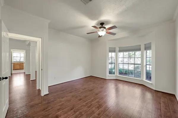 $3,050 | 23 Heathstone Place, The Woodlands, TX 77381