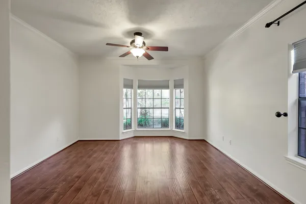 $3,050 | 23 Heathstone Place, The Woodlands, TX 77381