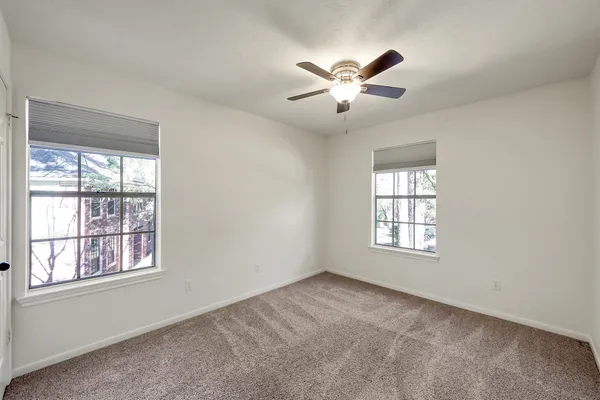 $3,050 | 23 Heathstone Place, The Woodlands, TX 77381