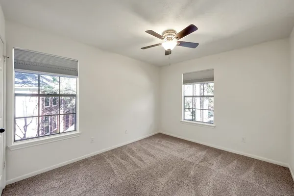 $3,050 | 23 Heathstone Place, The Woodlands, TX 77381