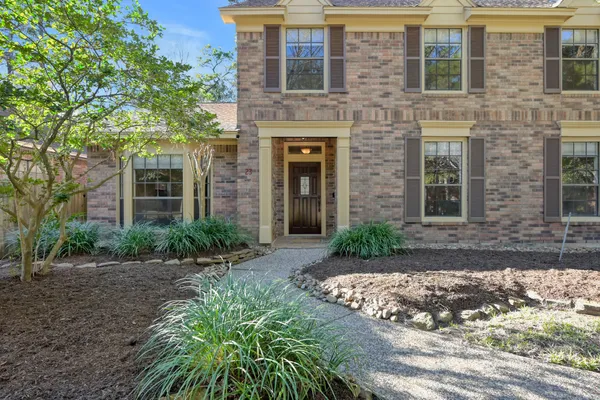 $3,050 | 23 Heathstone Place, The Woodlands, TX 77381