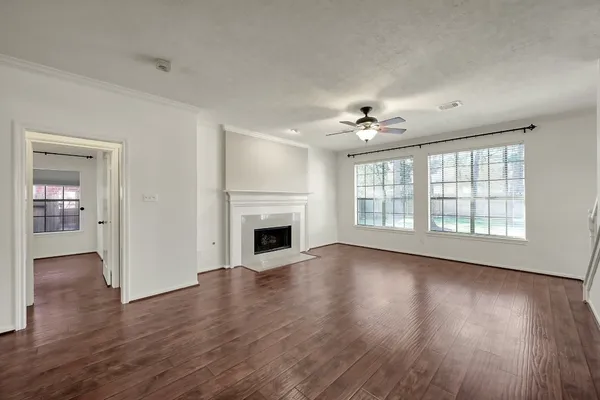 $3,050 | 23 Heathstone Place, The Woodlands, TX 77381