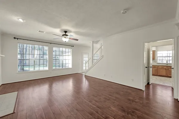 $3,050 | 23 Heathstone Place, The Woodlands, TX 77381