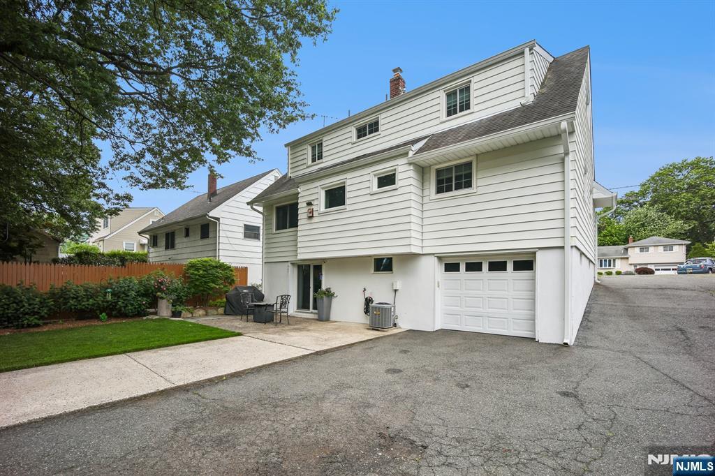 23 Andover Place Bloomfield, NJ 07003 - Photo 37 of 42