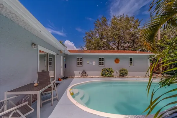 $2,950 | 10842 61st Avenue, Seminole, FL 33772