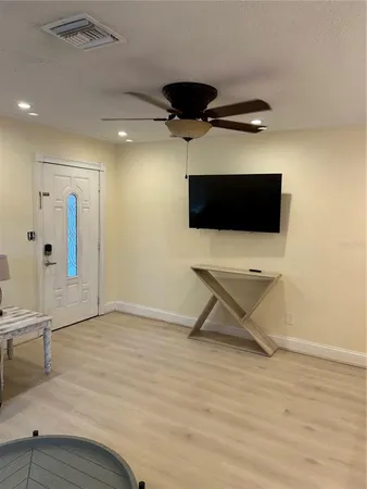 $2,950 | 10842 61st Avenue, Seminole, FL 33772