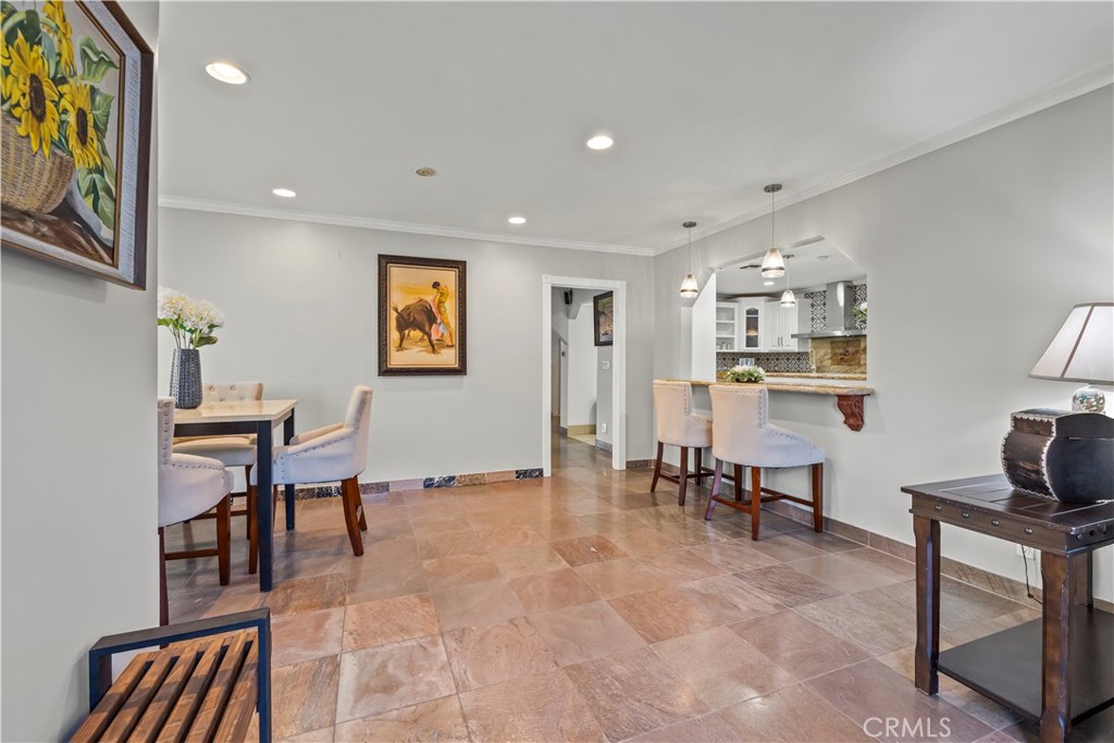 790 North El Molino Avenue Pasadena, CA 91104 - Photo 17 of 34 a view of kitchen with breakfast area