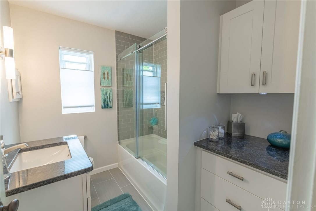 313 Lewiston Road Dayton, OH 45429 - Photo 15 of 37 Gallery Image 15