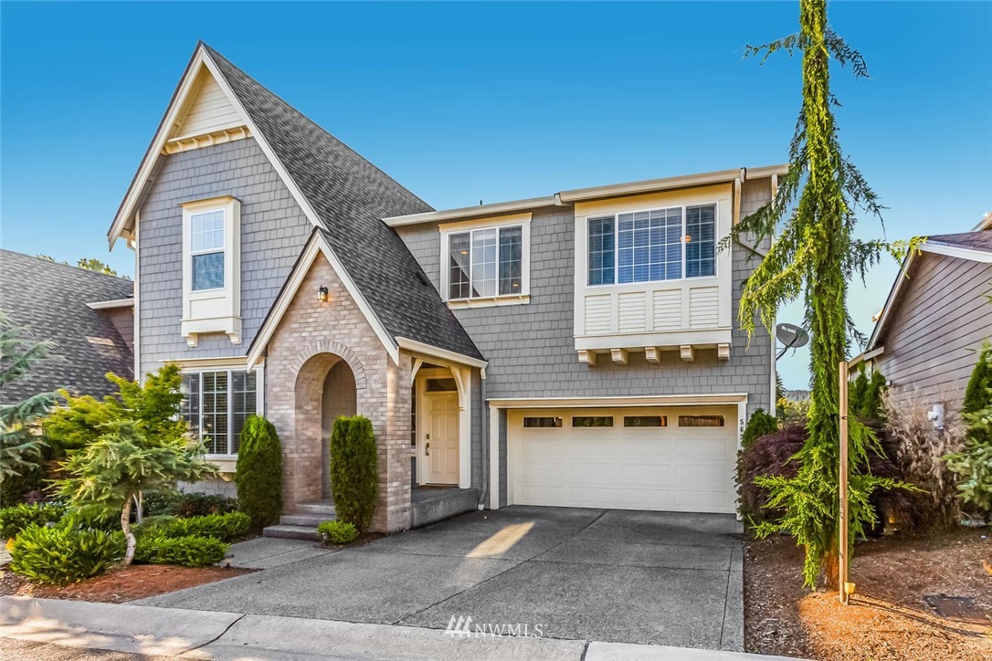 5638 Northeast 9th Street Renton, WA 98059 - Photo 40 of 40 a view of house with garden