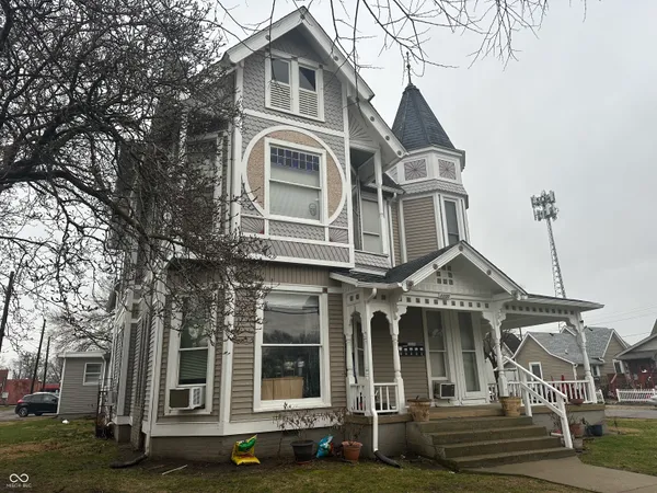 $389,900 | 1105 17th Street, Columbus, IN 47201