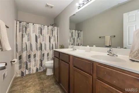 $247,000 | 208 Candice Way, St. Peters, MO 63376