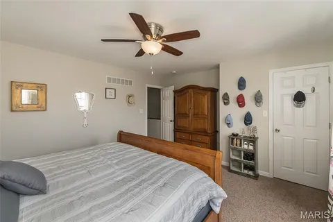 $247,000 | 208 Candice Way, St. Peters, MO 63376