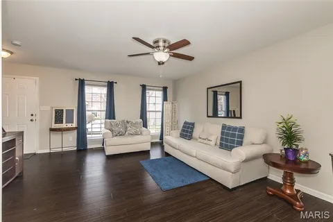 $247,000 | 208 Candice Way, St. Peters, MO 63376