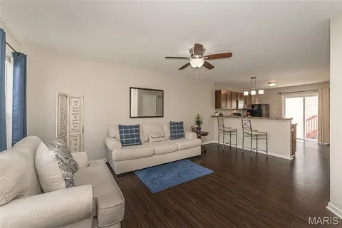 $247,000 | 208 Candice Way, St. Peters, MO 63376