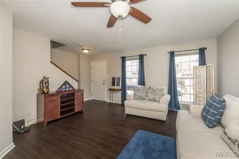 $247,000 | 208 Candice Way, St. Peters, MO 63376