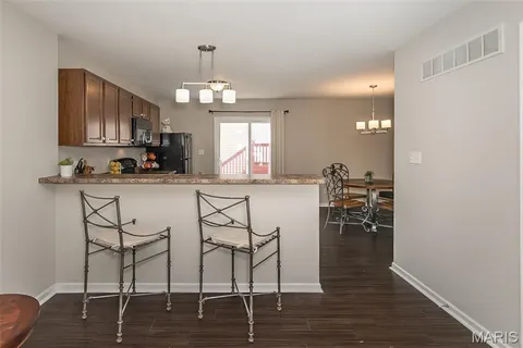 $247,000 | 208 Candice Way, St. Peters, MO 63376