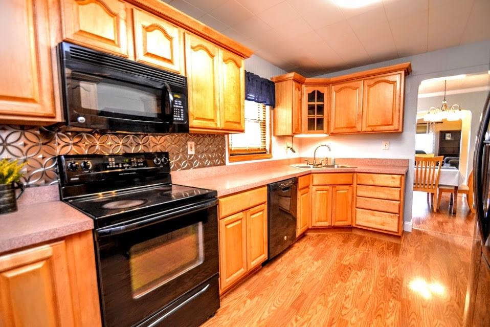 1060 Tuscarawas Road Beaver, PA 15009 - Photo 7 of 25 Gallery Image 7