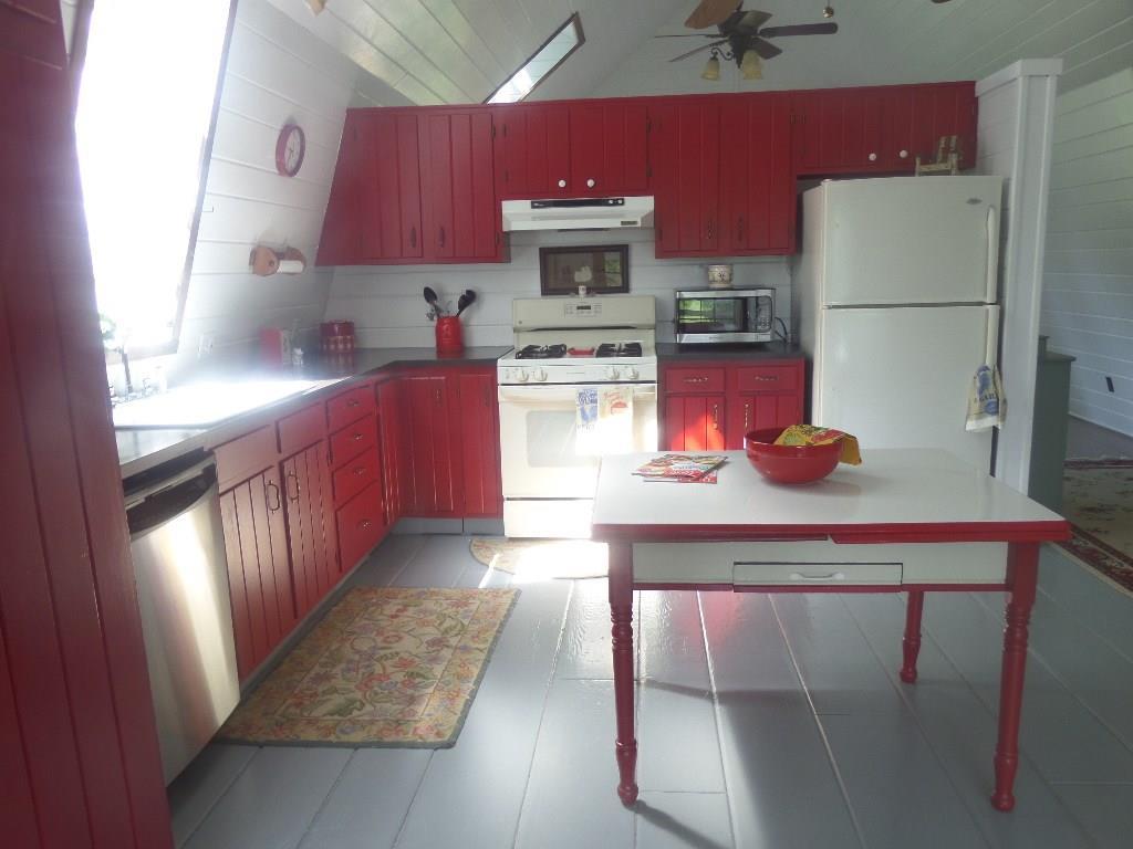 628 Bangor Road Dover-Foxcroft, ME 04426 - Photo 2 of 35 Charming Kitchen setting