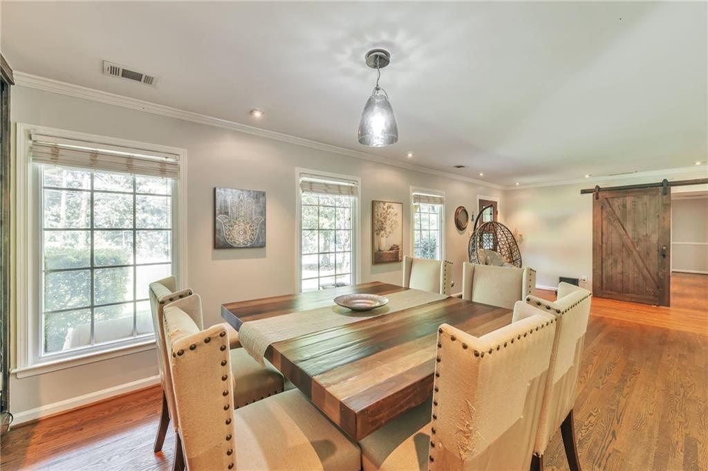 1651 Murdock Road Marietta, GA 30062 - Photo 7 of 30