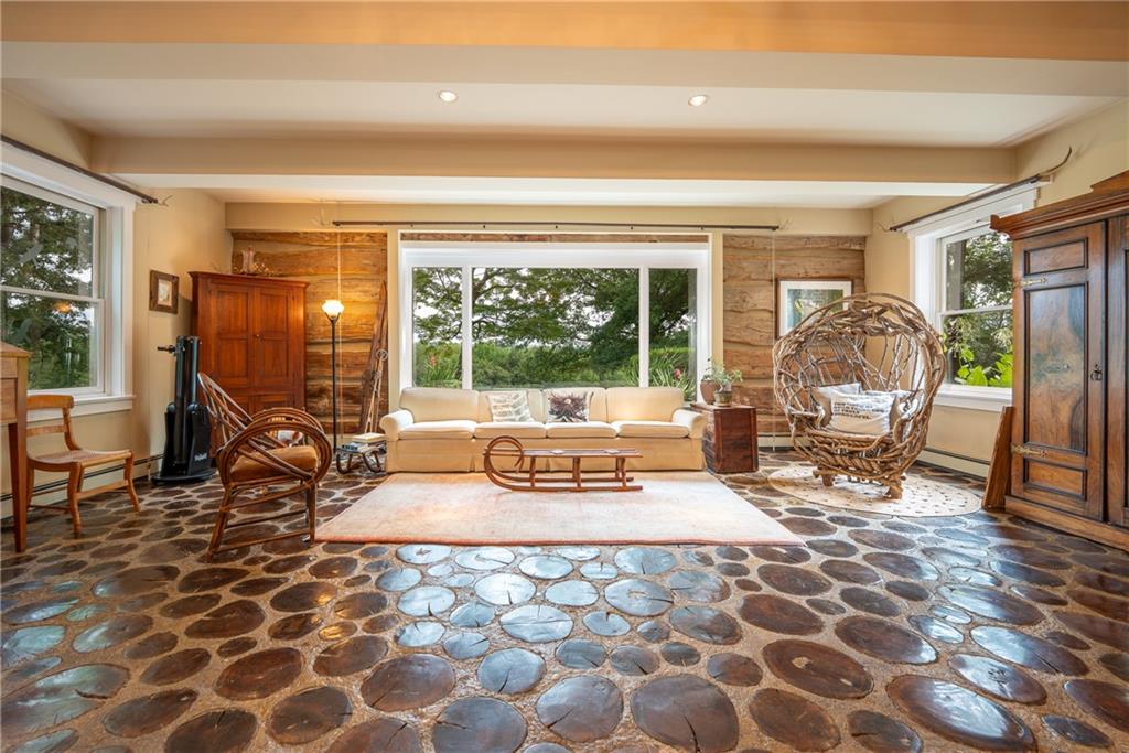 127 Mountain Road Ligonier, PA 15658 - Photo 6 of 45