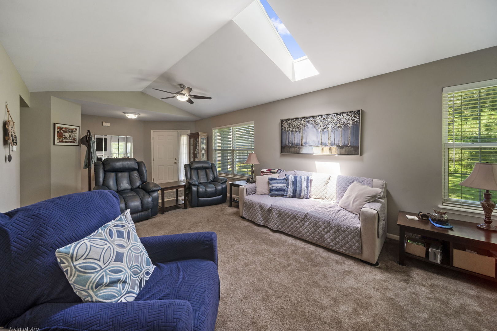 620 Chelsea Court Elgin, IL 60123 - Photo 7 of 22
