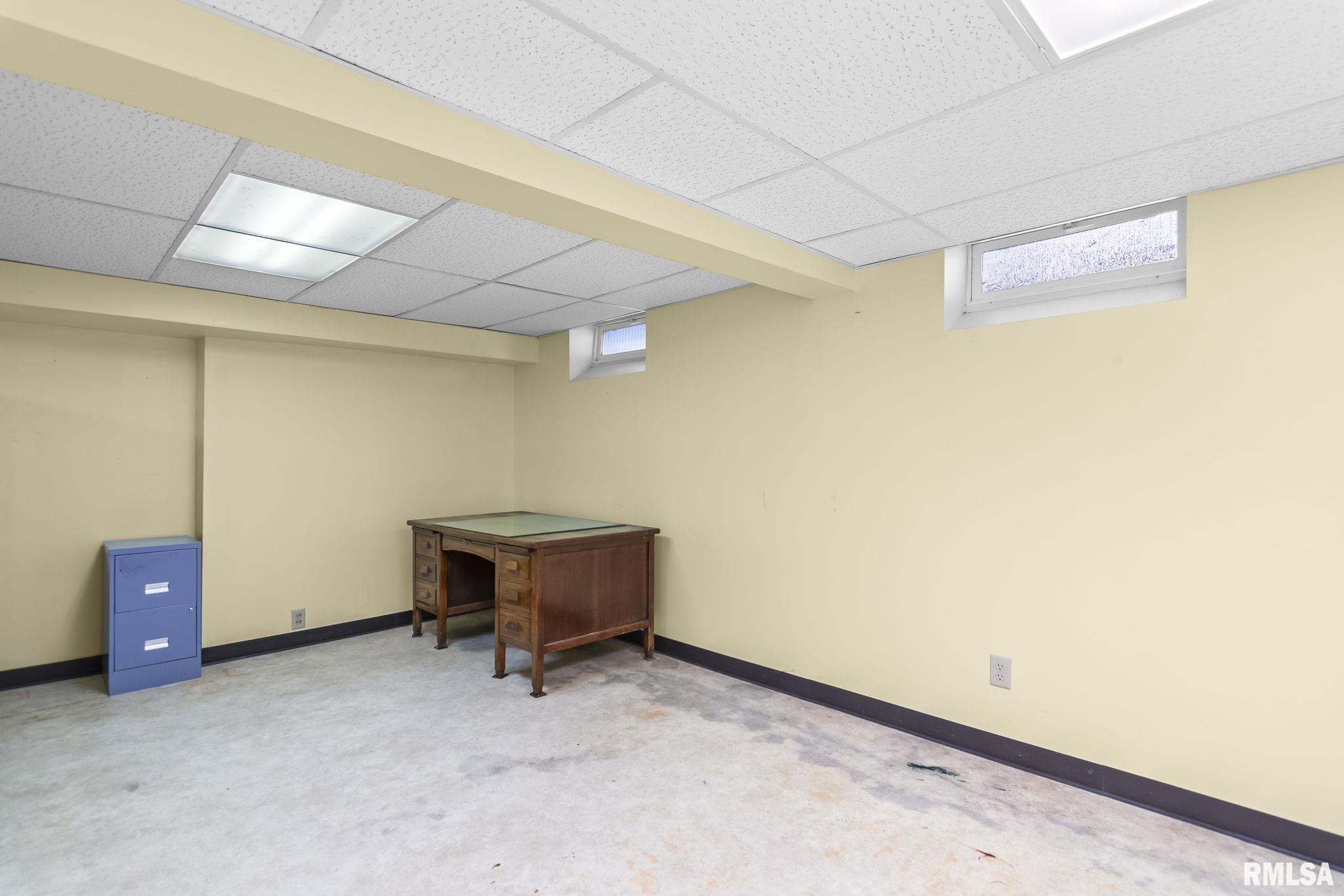 2063 Marland Street Springfield, IL 62702 - Photo 34 of 44 Gallery Image 34