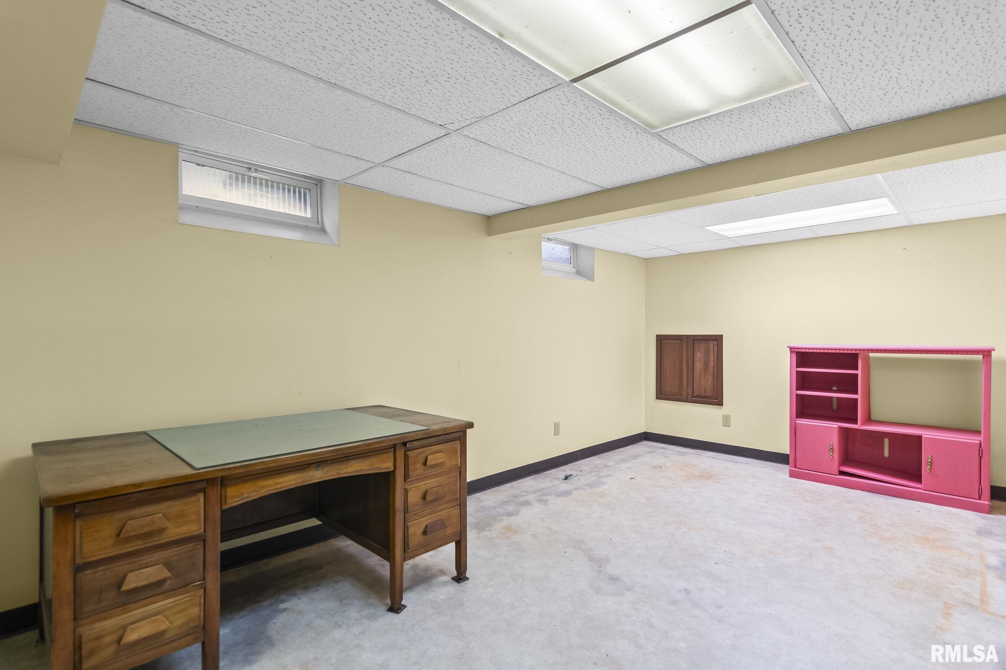 2063 Marland Street Springfield, IL 62702 - Photo 35 of 44 Gallery Image 35
