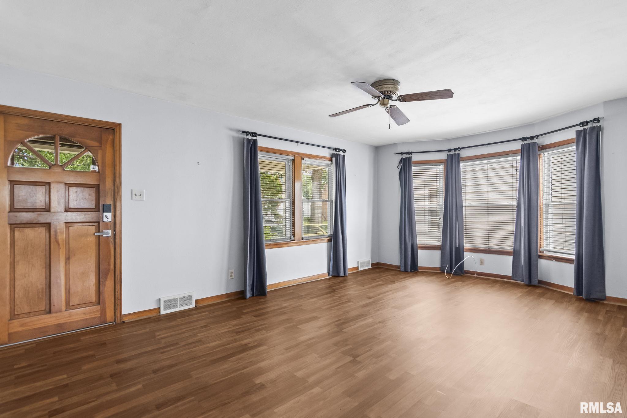 2063 Marland Street Springfield, IL 62702 - Photo 4 of 44 Gallery Image 4
