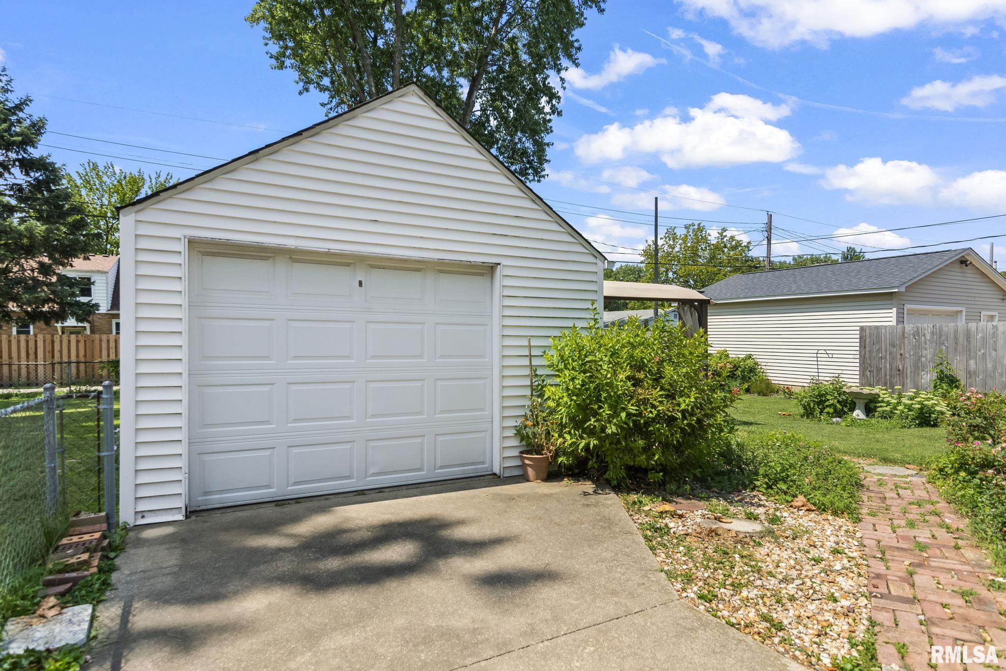 2063 Marland Street Springfield, IL 62702 - Photo 43 of 44 Gallery Image 43
