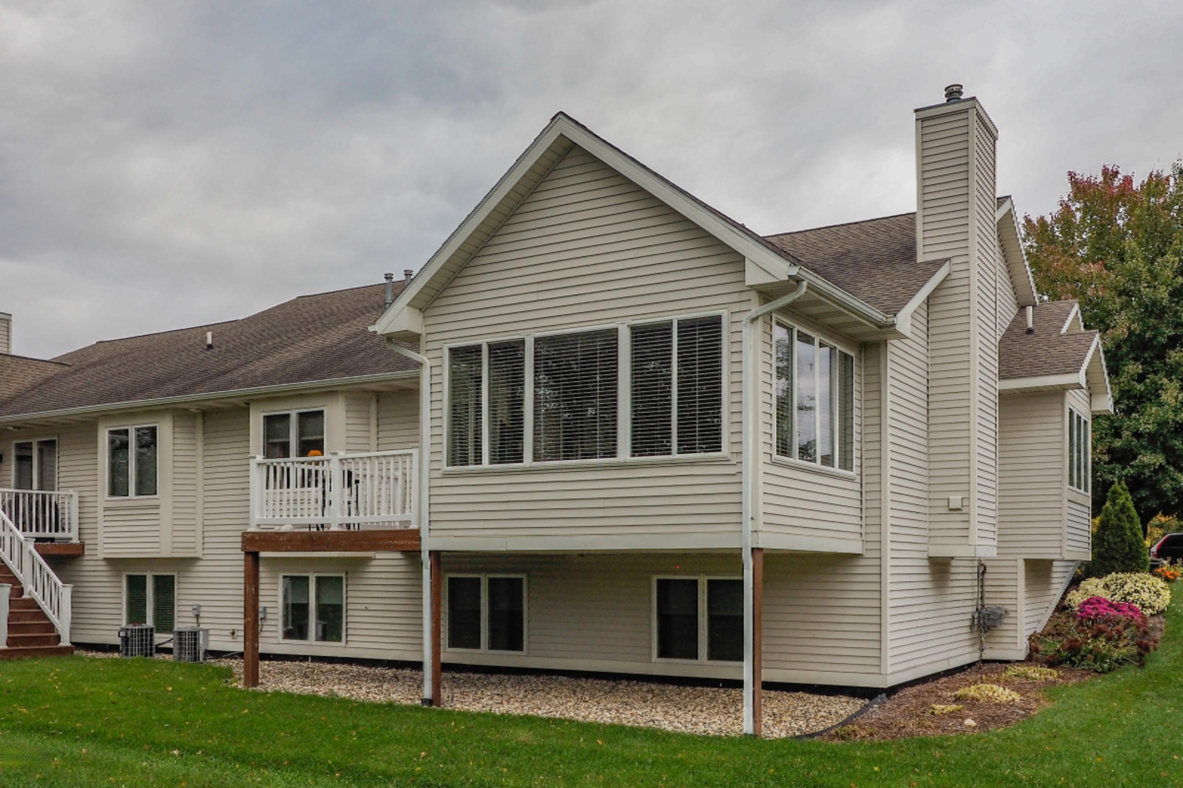 222 Round Hill Road Kalamazoo, MI 49009 - Photo 23 of 25 222 Round Hill Rd-122