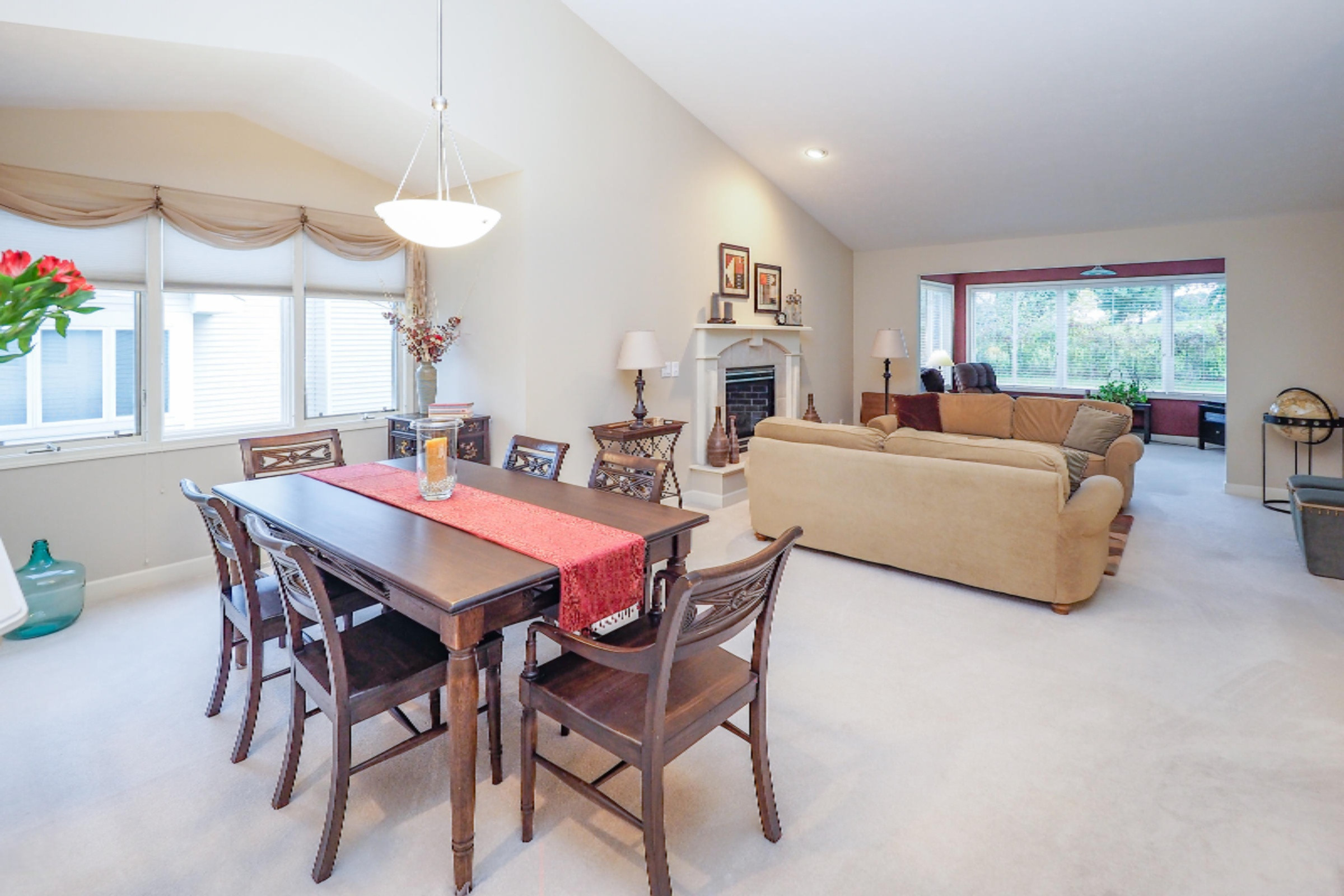222 Round Hill Road Kalamazoo, MI 49009 - Photo 5 of 25 222 Round Hill Rd-104