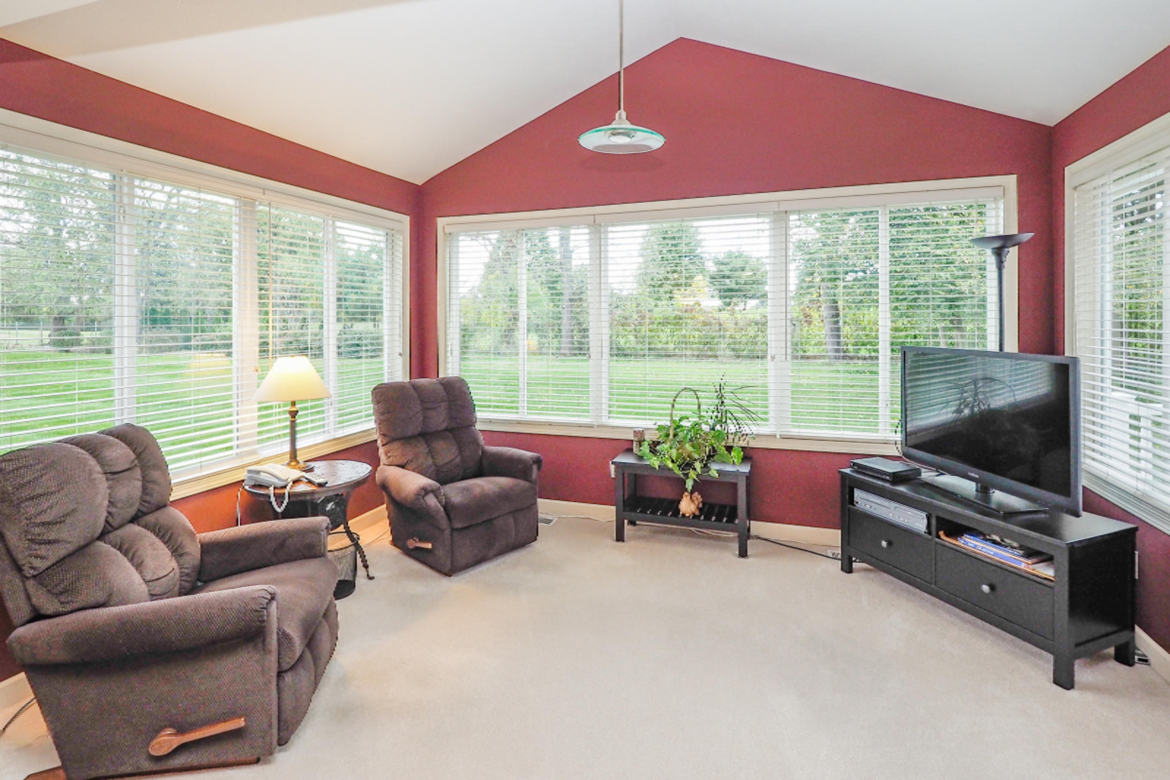 222 Round Hill Road Kalamazoo, MI 49009 - Photo 8 of 25 222 Round Hill Rd-107