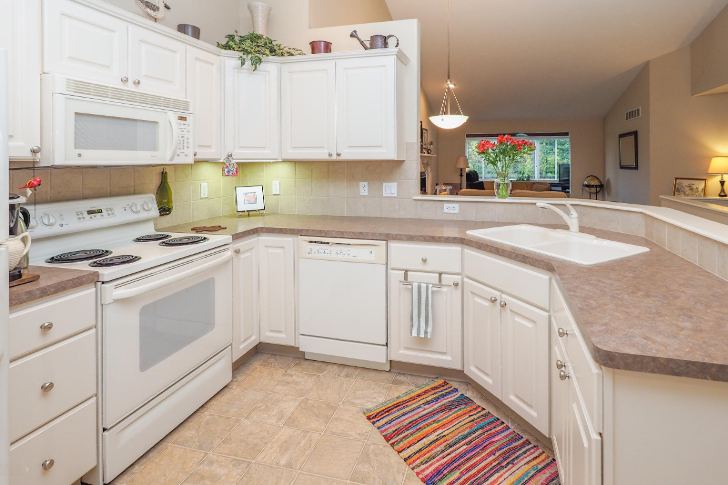 222 Round Hill Road Kalamazoo, MI 49009 - Photo 9 of 25 222 Round Hill Rd-108