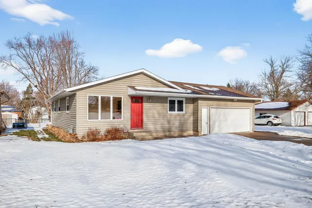 $342,000 | 708 15th Street West, Hastings, MN 55033