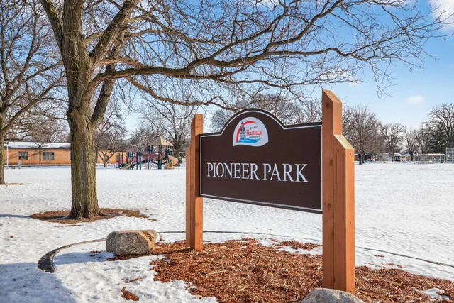 $342,000 | 708 15th Street West, Hastings, MN 55033