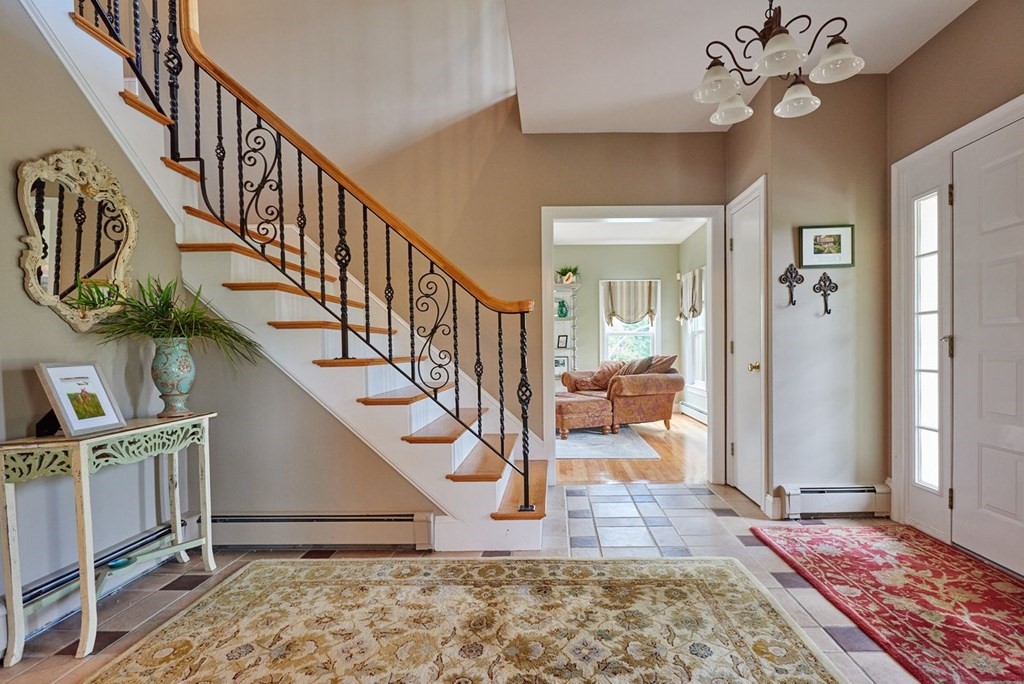 9 Jeffrey's Neck Road Ipswich, MA 01938 - Photo 8 of 42 Gallery Image 8