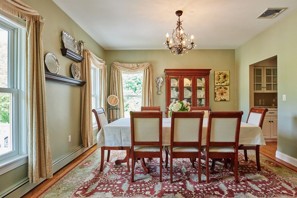 9 Jeffrey's Neck Road Ipswich, MA 01938 - Photo 9 of 42 Gallery Image 9