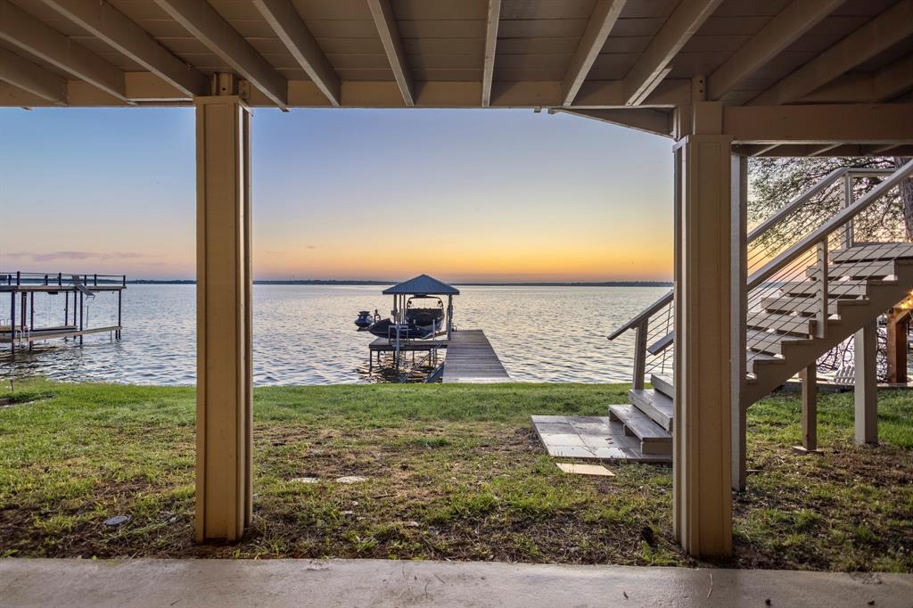 115 Isle Of View Drive Tool, TX 75143 - Photo 25 of 27 a view of a porch with a yard