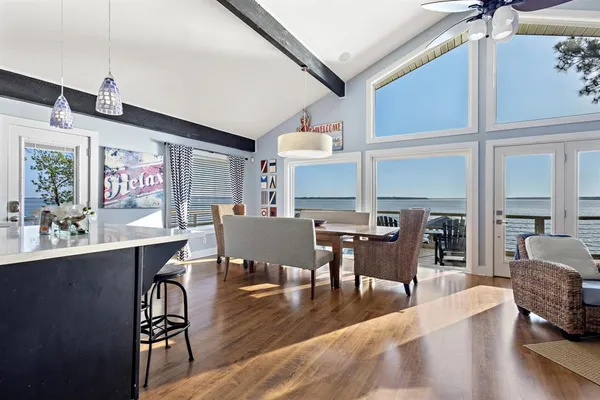 $715,000 | 115 Isle Of View Drive, Tool, TX 75143