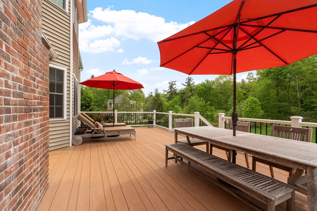 571 Northfield Road Lunenburg, MA 01462 - Photo 8 of 32