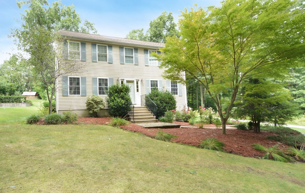 34 Airport Road Dudley, MA 01571 - Photo 1 of 35 Gallery Image 1