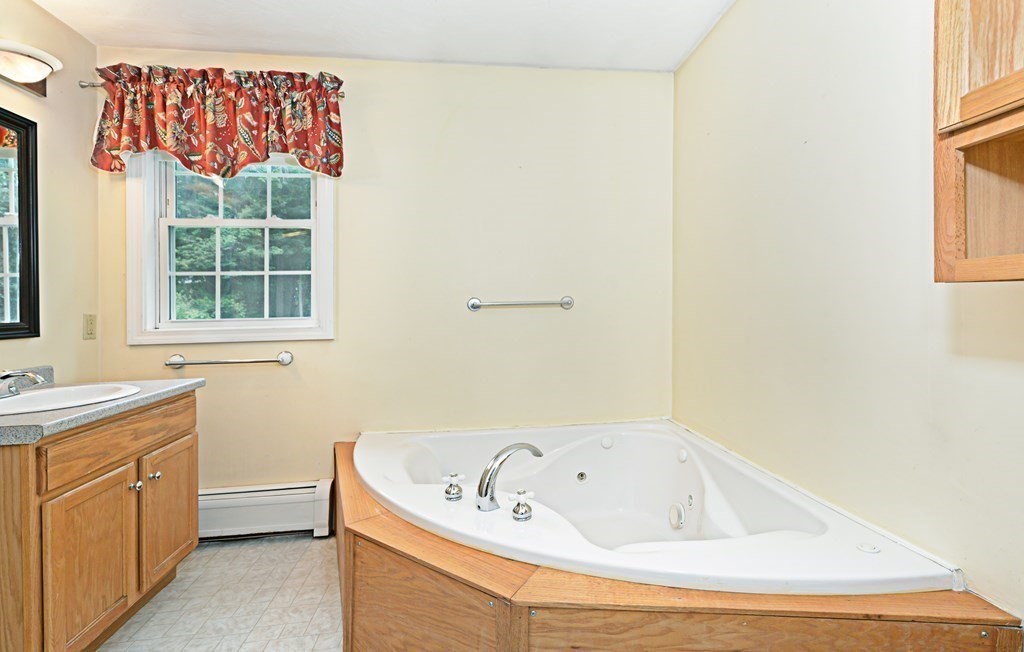 34 Airport Road Dudley, MA 01571 - Photo 20 of 35 Gallery Image 20