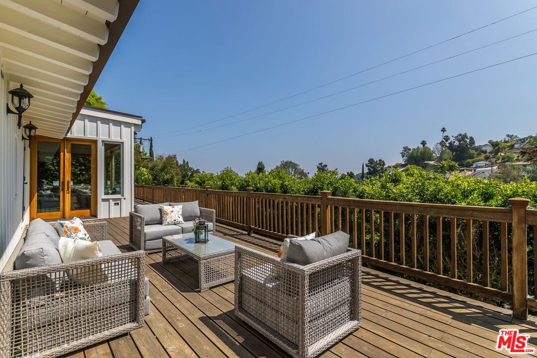 3940 Davana Road Sherman Oaks, CA 91423 - Photo 50 of 60 a view of balcony with furniture