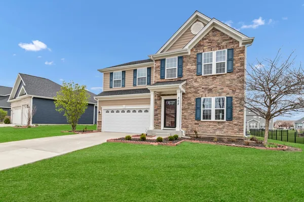 $560,000 | 305 Cronin Boulevard, Shorewood, IL 60404