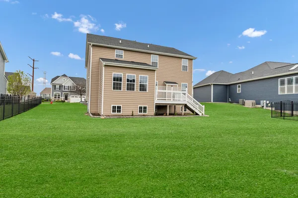 $560,000 | 305 Cronin Boulevard, Shorewood, IL 60404