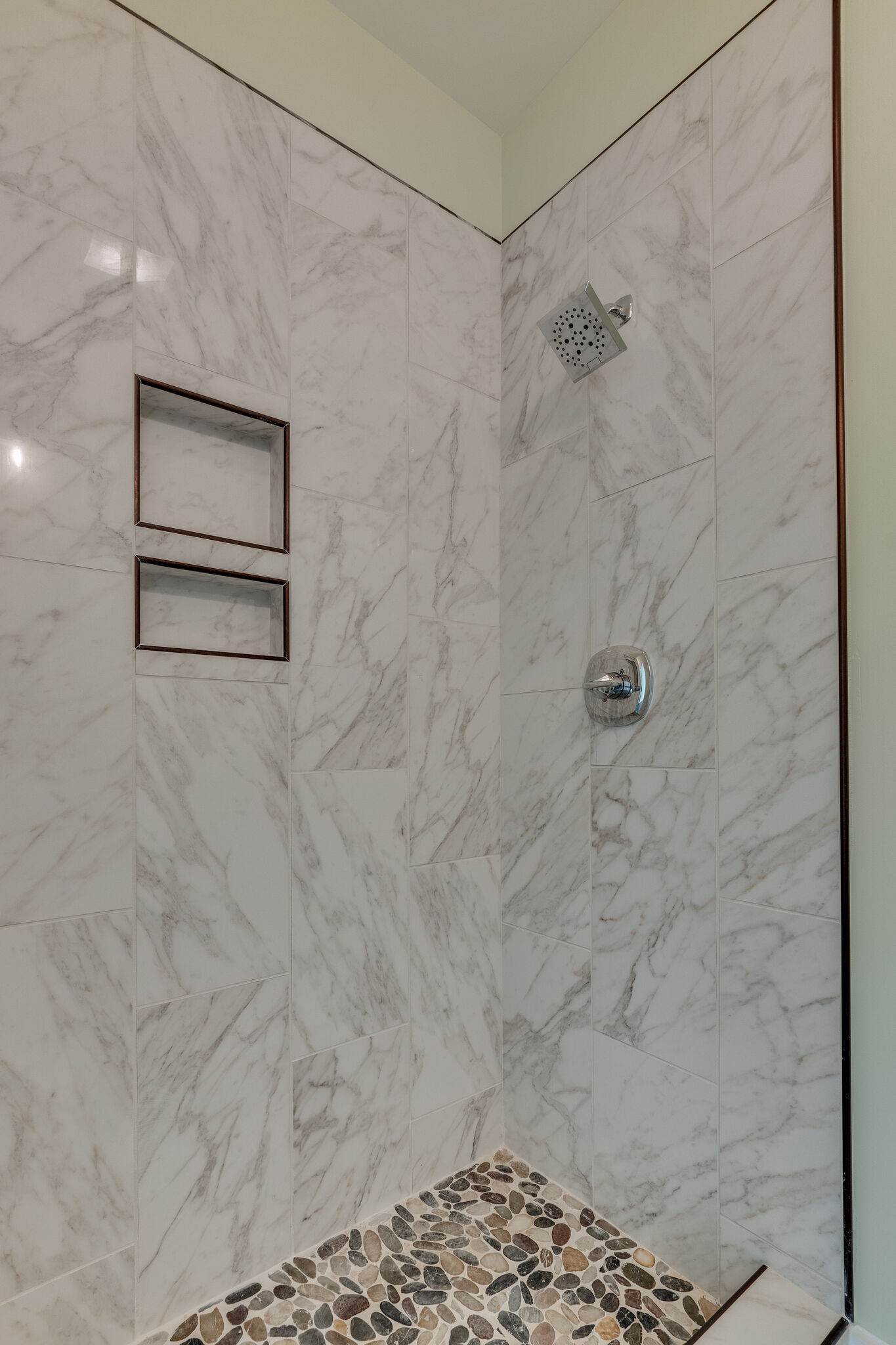1004 Bridge Street Columbia, TN 38401 - Photo 18 of 25 a bathroom with a shower