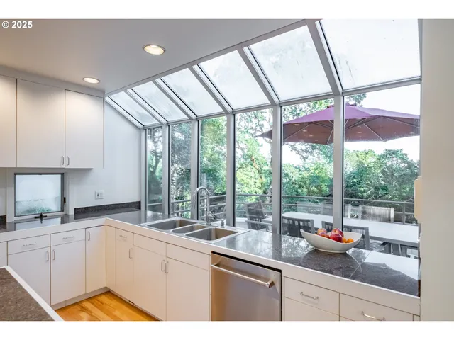 $1,250,000 | 2790 Northwest Sulphur Springs Road, Corvallis, OR 97330