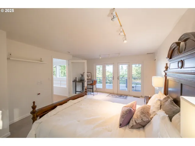 $1,250,000 | 2790 Northwest Sulphur Springs Road, Corvallis, OR 97330